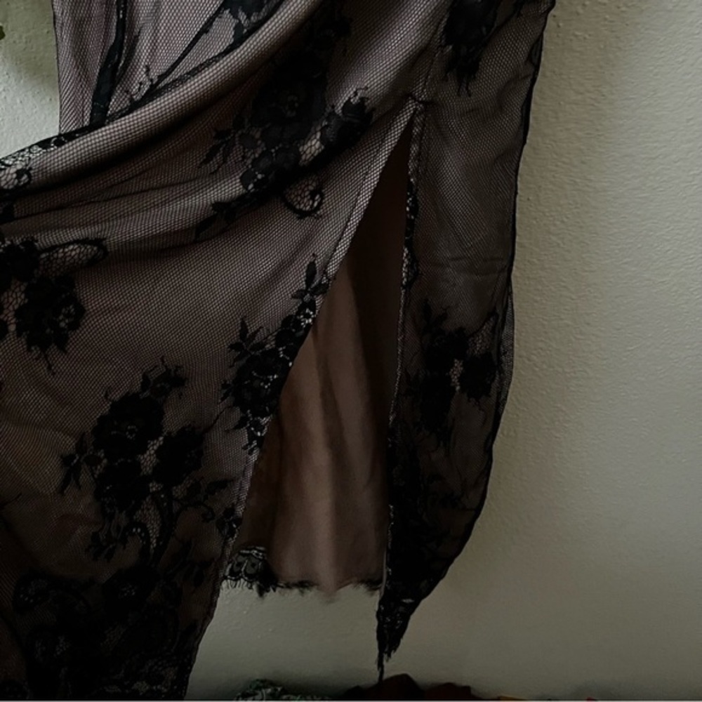 Anthropologie Mauve Nude Black Lace Overlay Side Slit Slip Dress - Picture 14 of 14